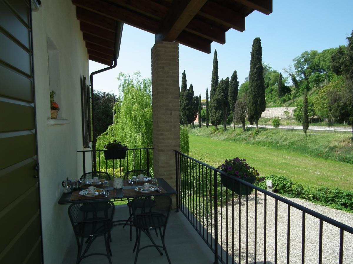 L'Isolo B&B E Case Vacanza Monzambano Exterior foto